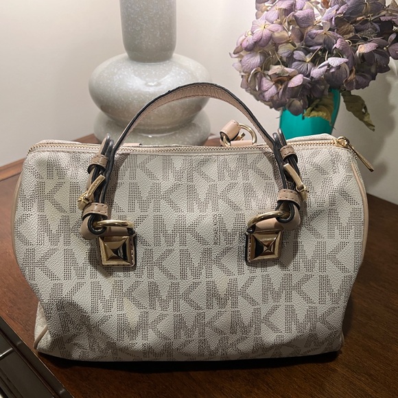 Michael Kors Medium Logo Chain Grayson Beige Satchel Bag - Picture 8 of 9